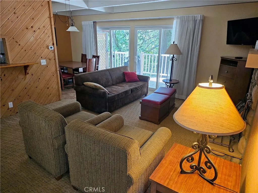 314 Canyon Crest, Lake Arrowhead, California 92352 home-pic-8