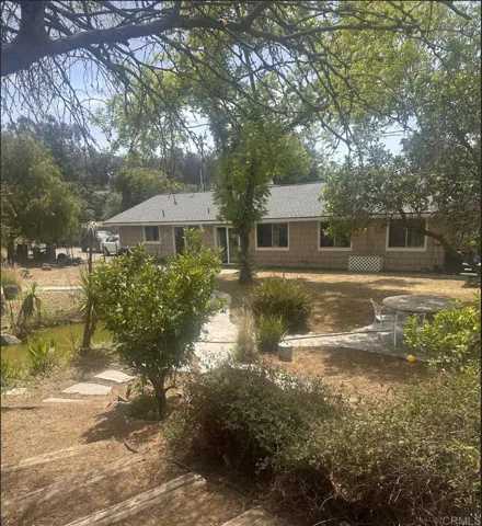 2758 Kauana Loa, Escondido, California 92029