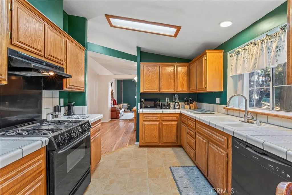 2113 Spring Oak, Running Springs, California 92382 home-pic-15