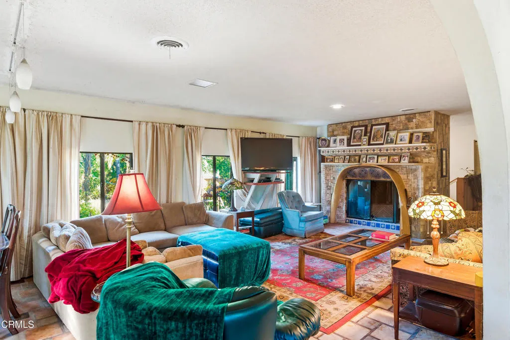 1400 Park Drive, Ojai, California 93023 home-pic-21