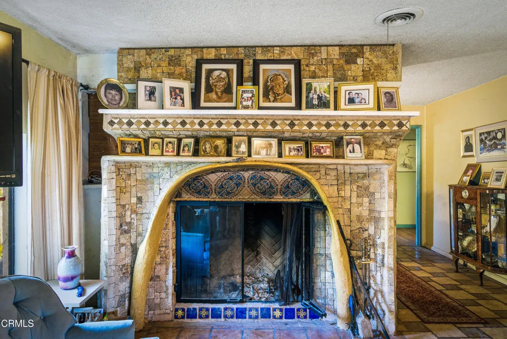 1400 Park Drive, Ojai, California 93023 home-pic-22