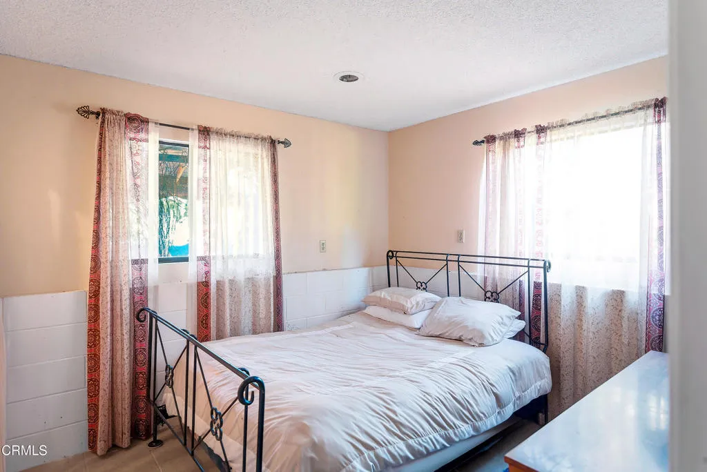 1400 Park Drive, Ojai, California 93023 home-pic-39