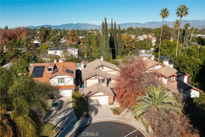 Home Position at end of Private Cul-de-sac