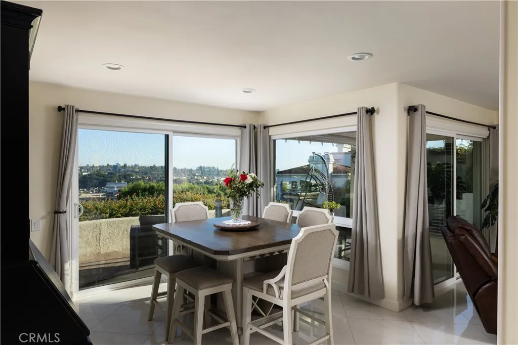 27802 Paguera, Mission Viejo, California 92692 home-pic-3