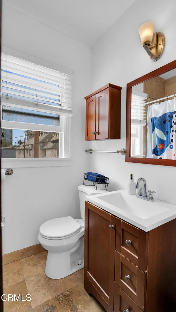 128 Lime Avenue 14, Long Beach, California 90802 home-pic-16