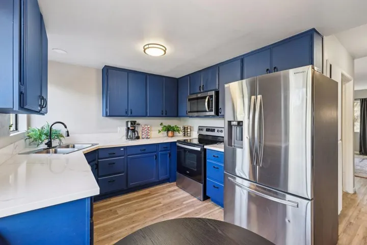 128-web-or-mls-26086 Bear Valley Heights