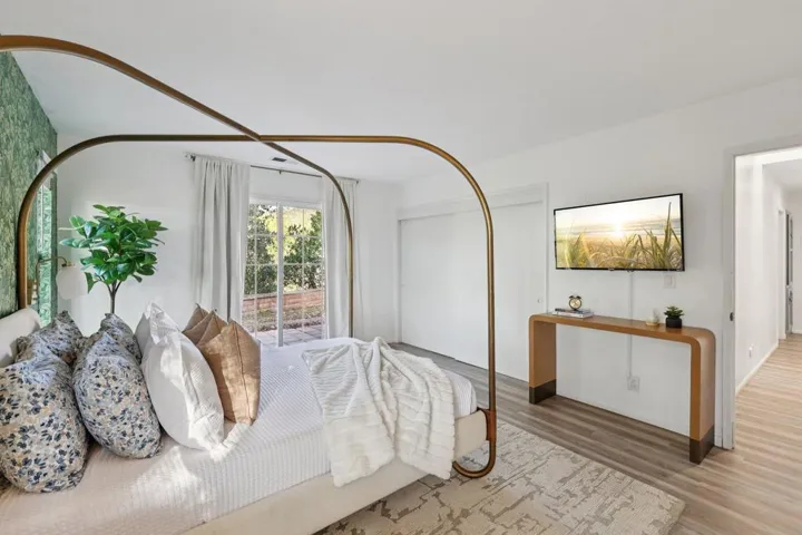 72-web-or-mls-26086 Bear Valley Heights