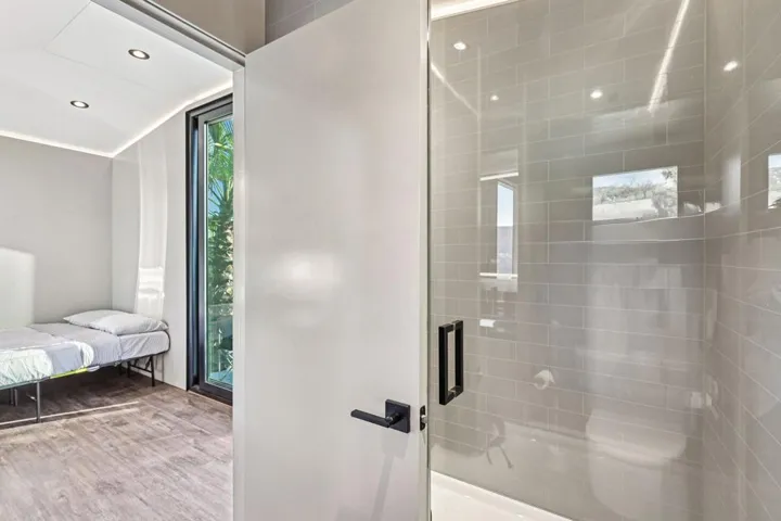 281-web-or-mls-26086 Bear Valley Heights