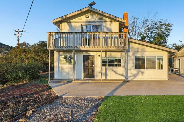 169-web-or-mls-26086 Bear Valley Heights