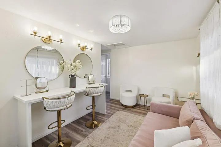 206-web-or-mls-26086 Bear Valley Heights