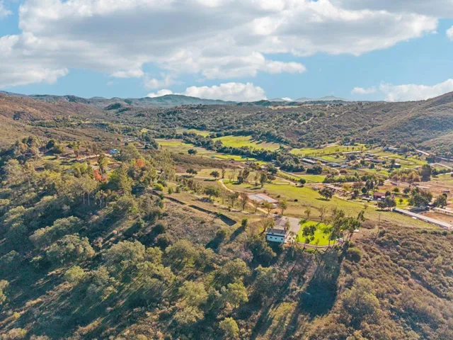 355-web-or-mls-26086 Bear Valley Heights