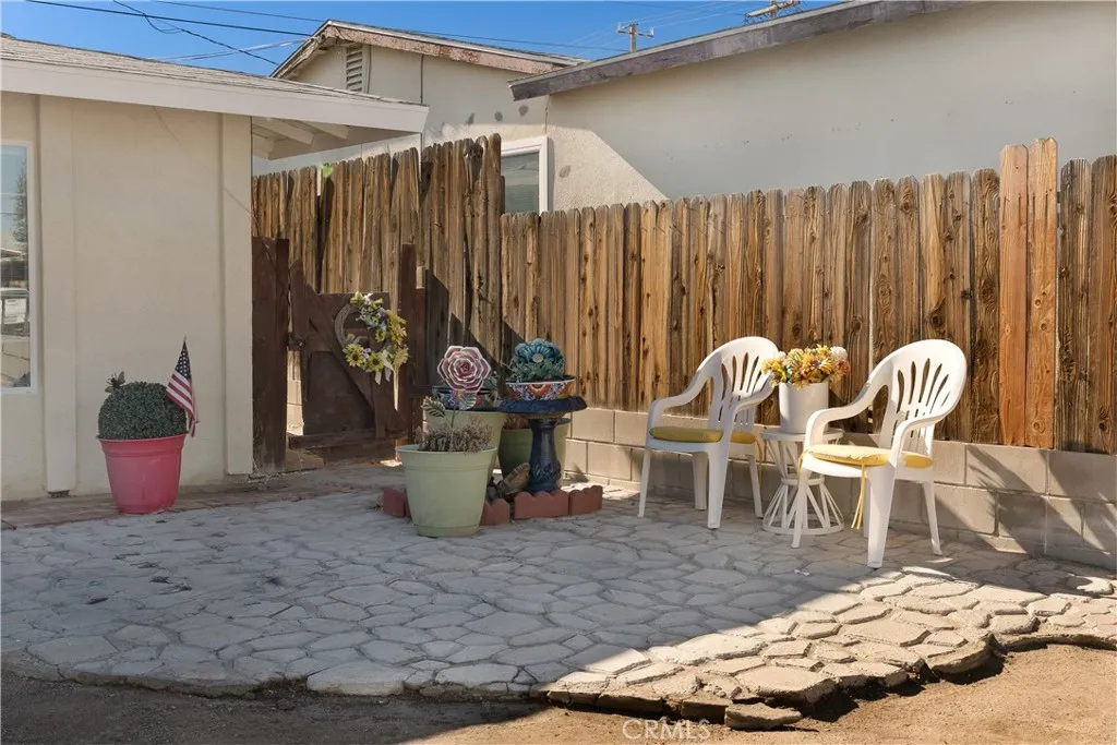 1812 Forane Street, Barstow, California 92311 home-pic-1