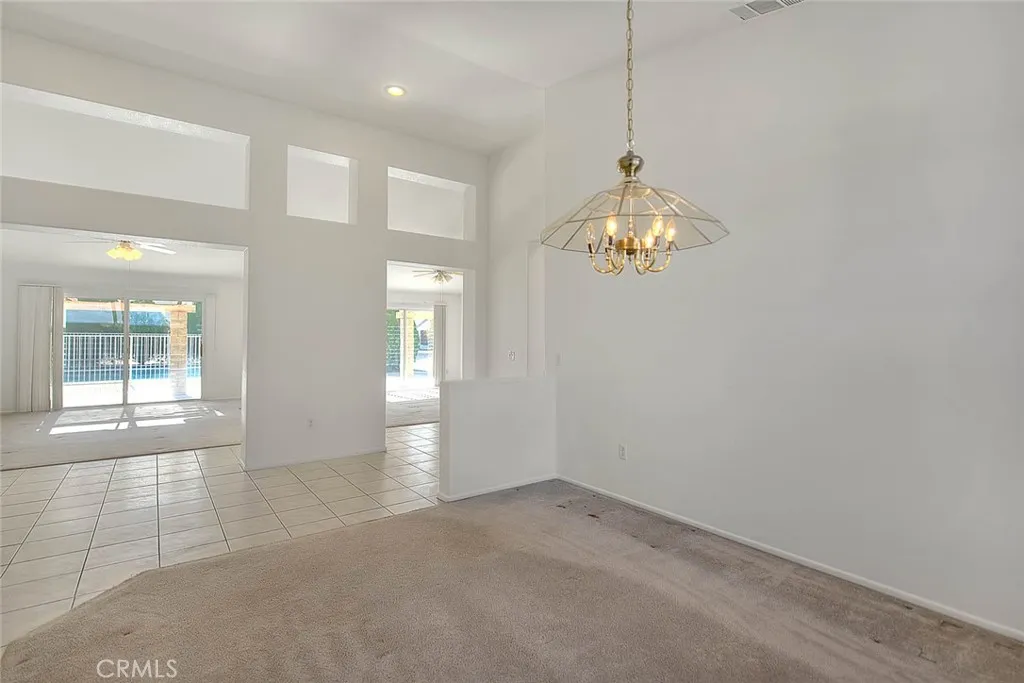 19149 Catalina, Apple Valley, California 92308 home-pic-14