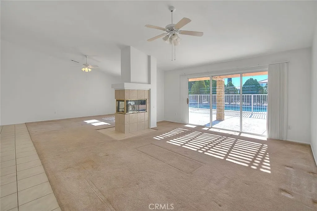 19149 Catalina, Apple Valley, California 92308 home-pic-10