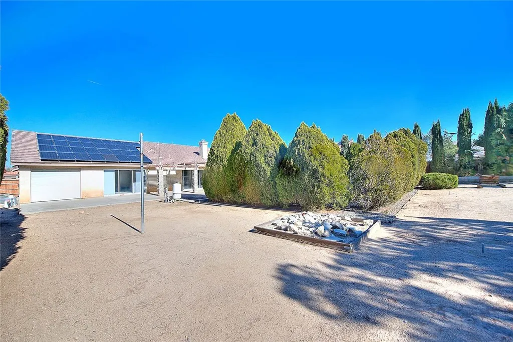 19149 Catalina, Apple Valley, California 92308 home-pic-51