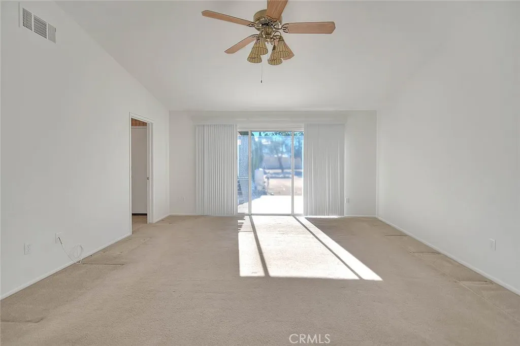 19149 Catalina, Apple Valley, California 92308 home-pic-27