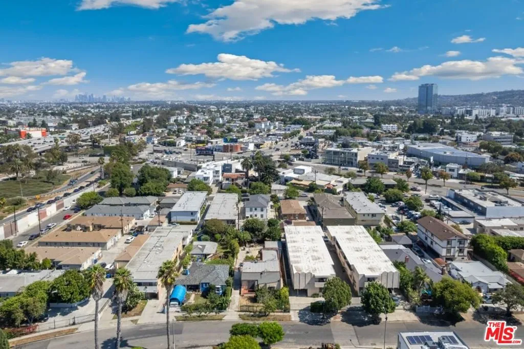 2624 S Garth Avenue, Los Angeles, California 90034 home-pic-20