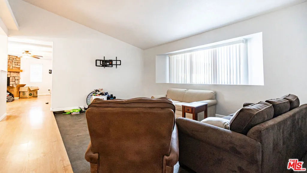 26665 Lakeview Drive, Helendale, California 92342 home-pic-4
