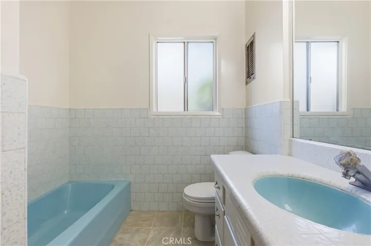 5300 E 28th, Long Beach, California 90815