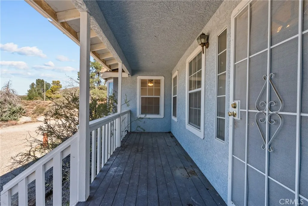 47536 3 Points Road, Lake Hughes, California 93532 home-pic-25