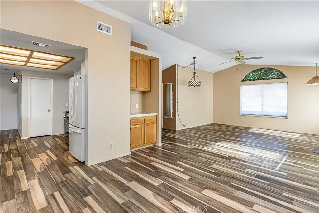 12448 Bree Court, Yucaipa, California 92399 home-pic-8