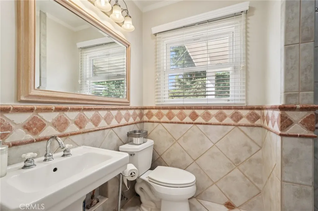 11129 White Oak, Granada Hills, California 91344 home-pic-30