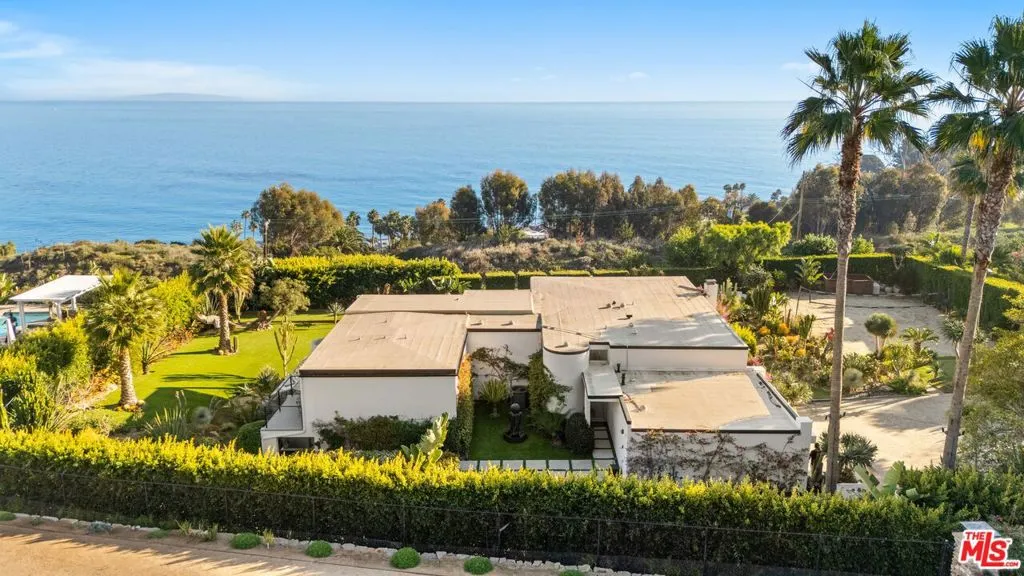 6320 Via Cataldo Street, Malibu, California 90265 home-pic-4