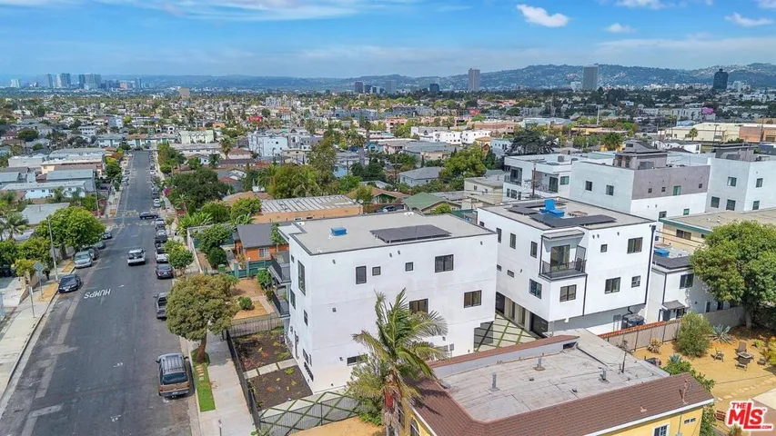 4703 Saturn Street 1/2, Los Angeles, California 90019