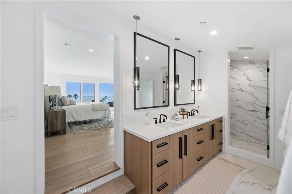 723 Balboa Avenue, Laguna Beach, California 92651 home-pic-45