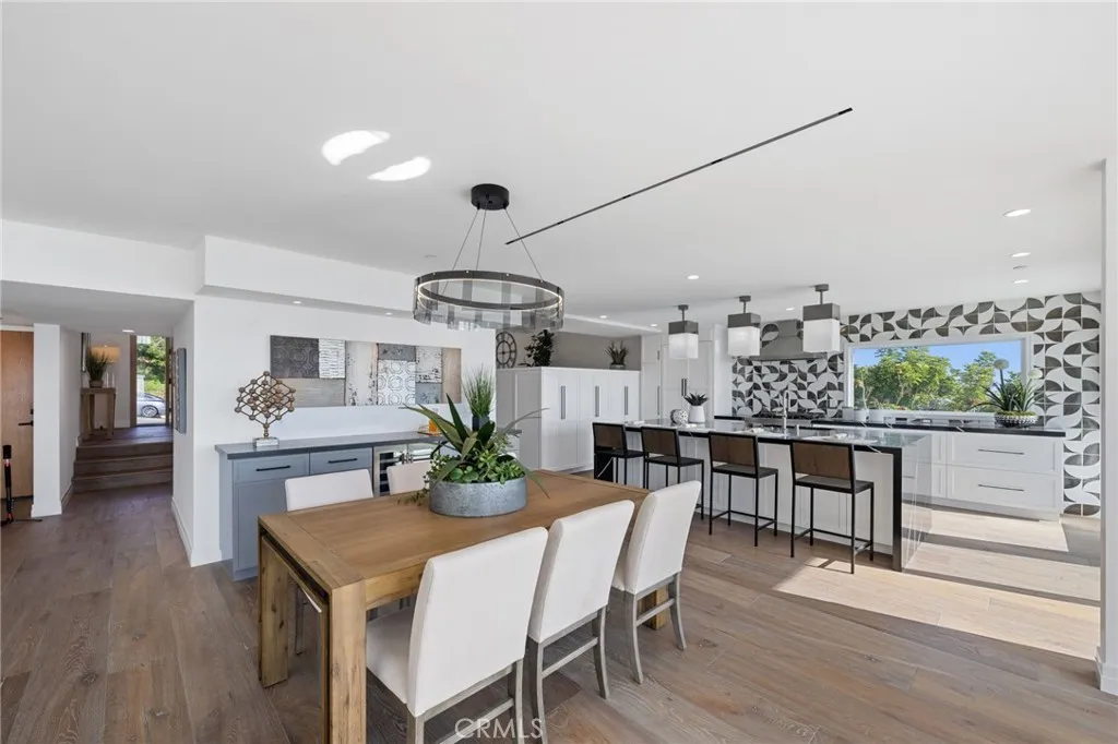 723 Balboa Avenue, Laguna Beach, California 92651 home-pic-13