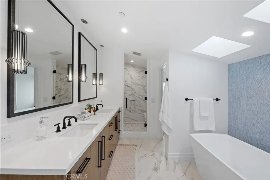 723 Balboa Avenue, Laguna Beach, California 92651 home-pic-41