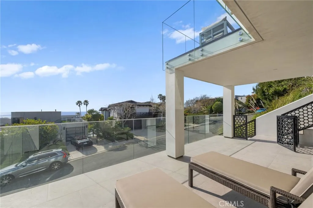 723 Balboa Avenue, Laguna Beach, California 92651 home-pic-29