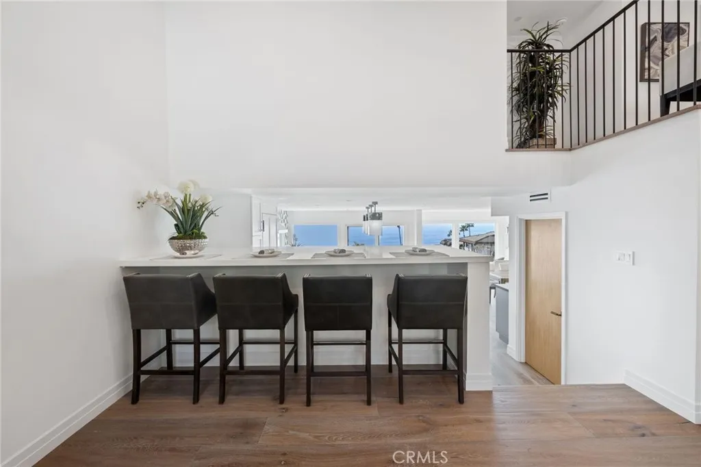 723 Balboa Avenue, Laguna Beach, California 92651 home-pic-6