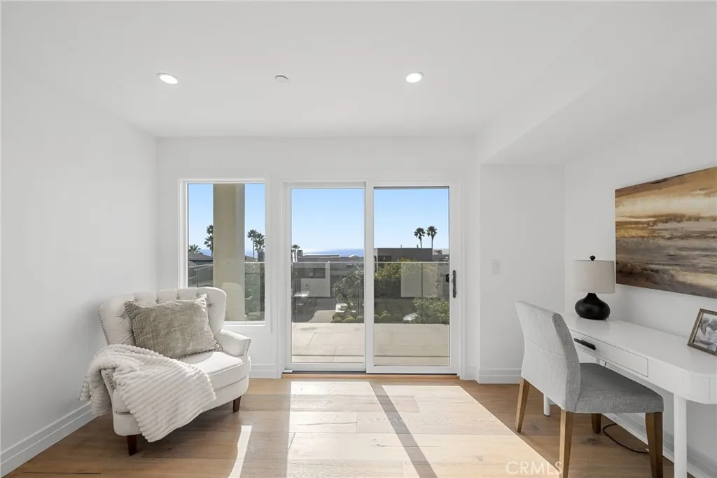723 Balboa Avenue, Laguna Beach, California 92651 home-pic-28