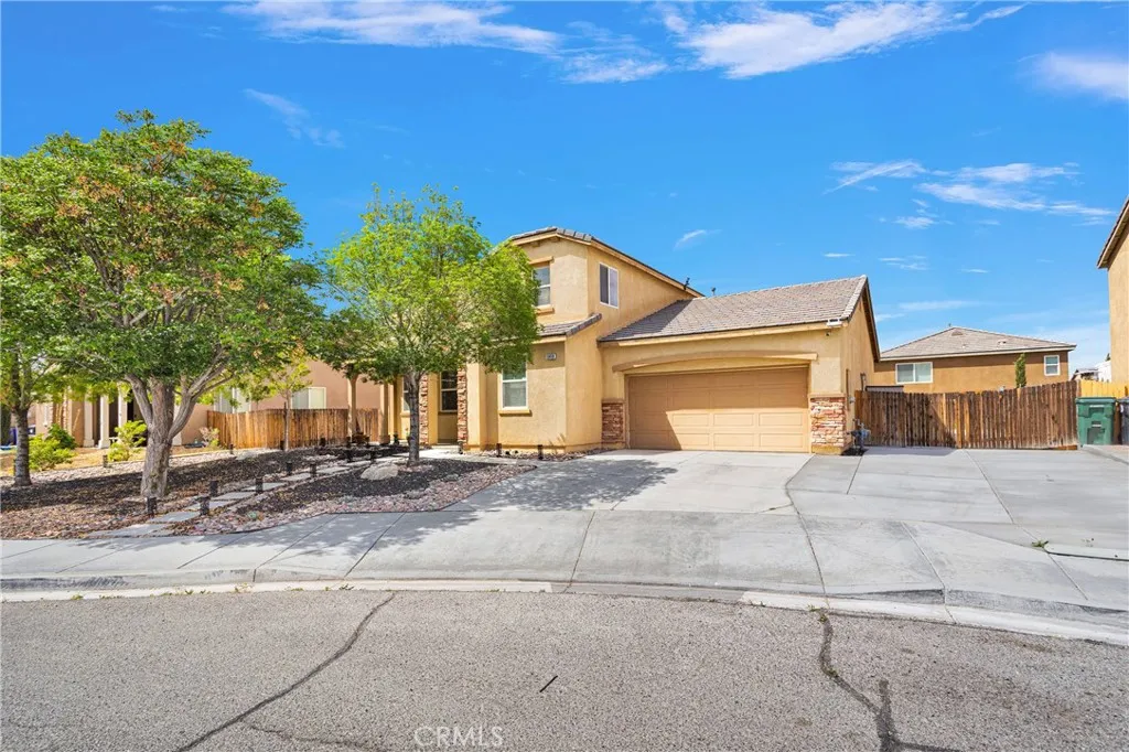 13458 Snowdrop Court, Victorville, California 92394 home-pic-3