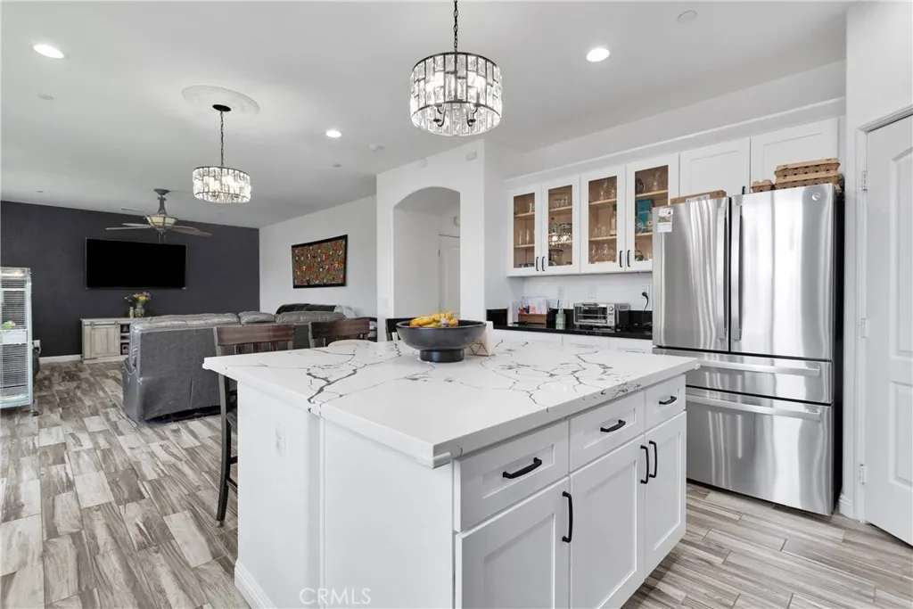 13458 Snowdrop Court, Victorville, California 92394 home-pic-9