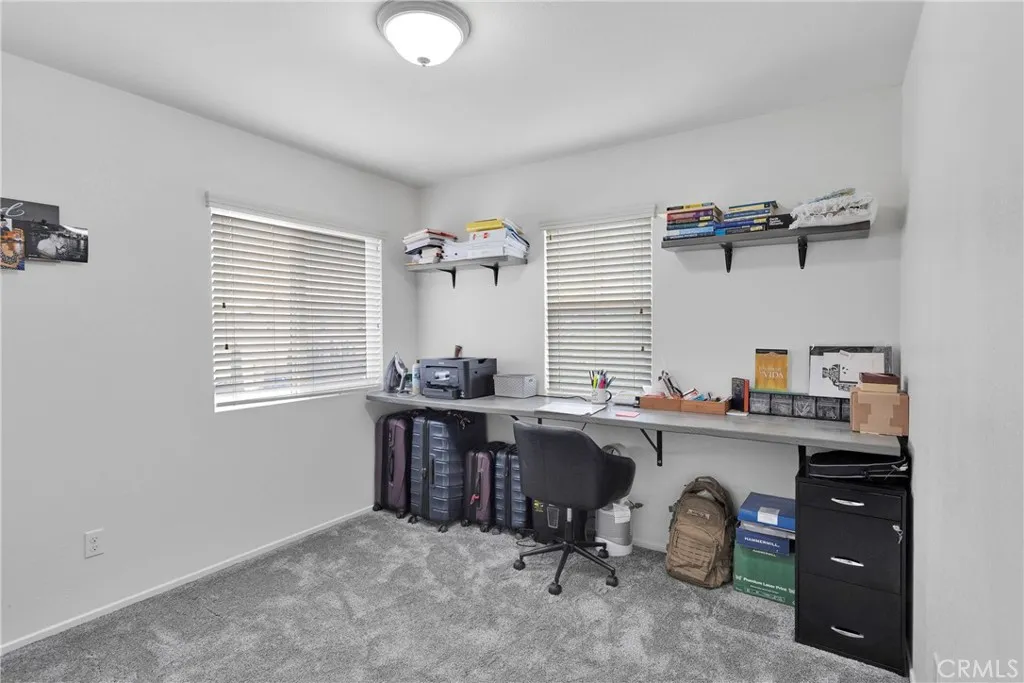 13458 Snowdrop Court, Victorville, California 92394 home-pic-22