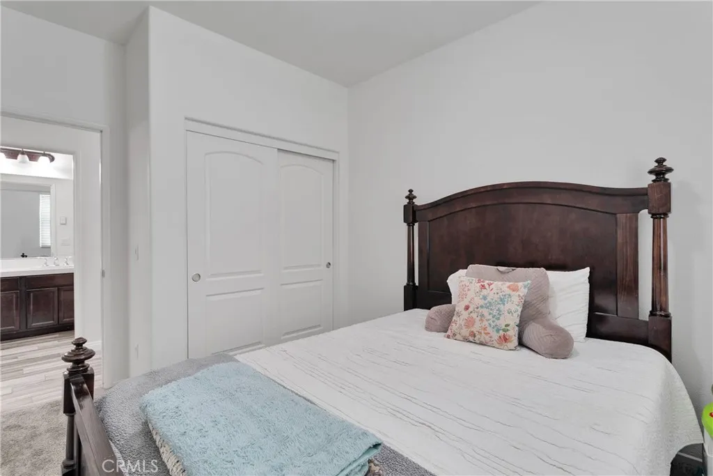 13458 Snowdrop Court, Victorville, California 92394 home-pic-19