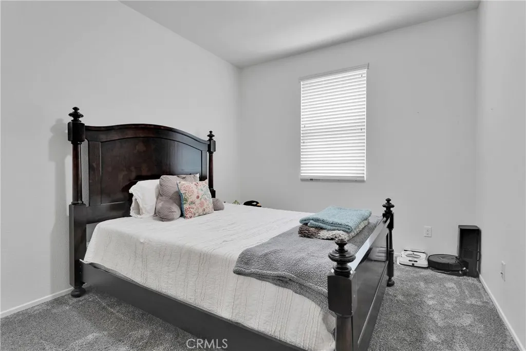 13458 Snowdrop Court, Victorville, California 92394 home-pic-18