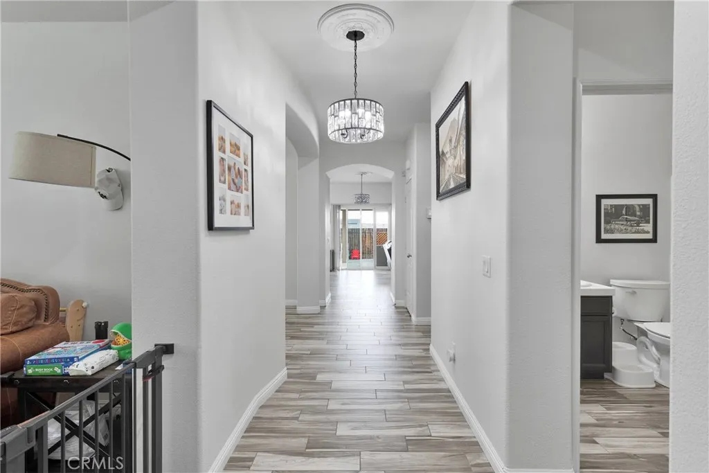 13458 Snowdrop Court, Victorville, California 92394 home-pic-14