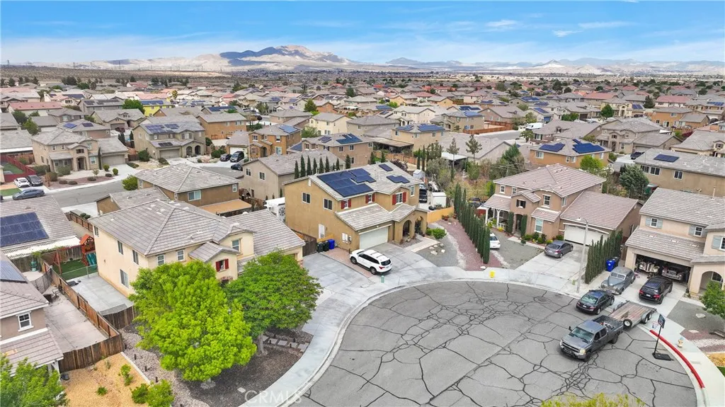 13458 Snowdrop Court, Victorville, California 92394 home-pic-40