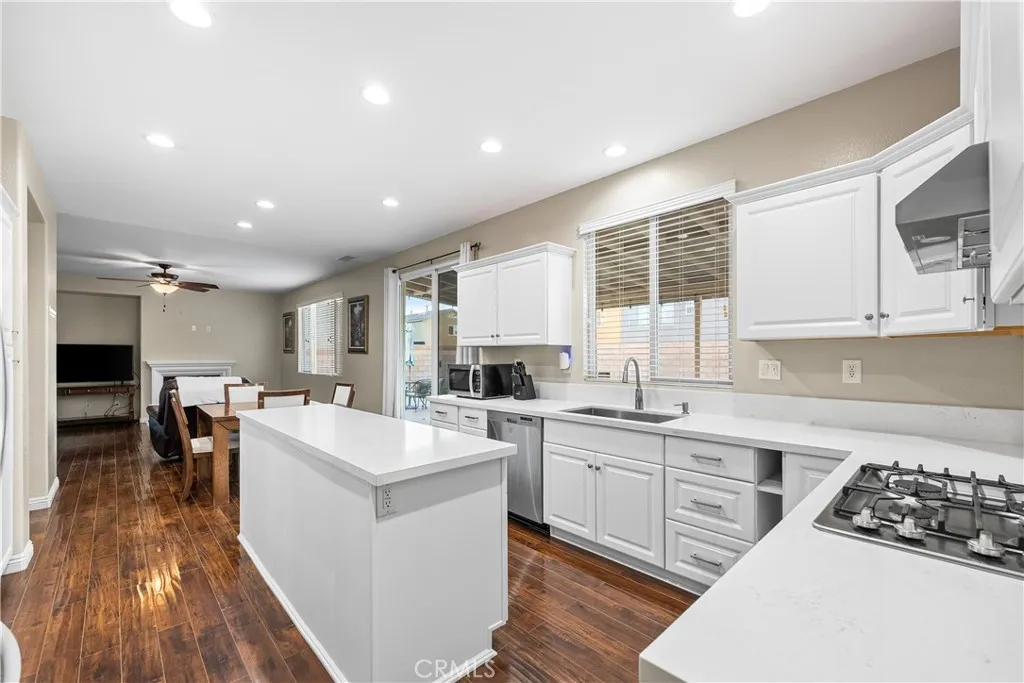 43649 Brandon Thomas, Lancaster, California 93536 home-pic-10