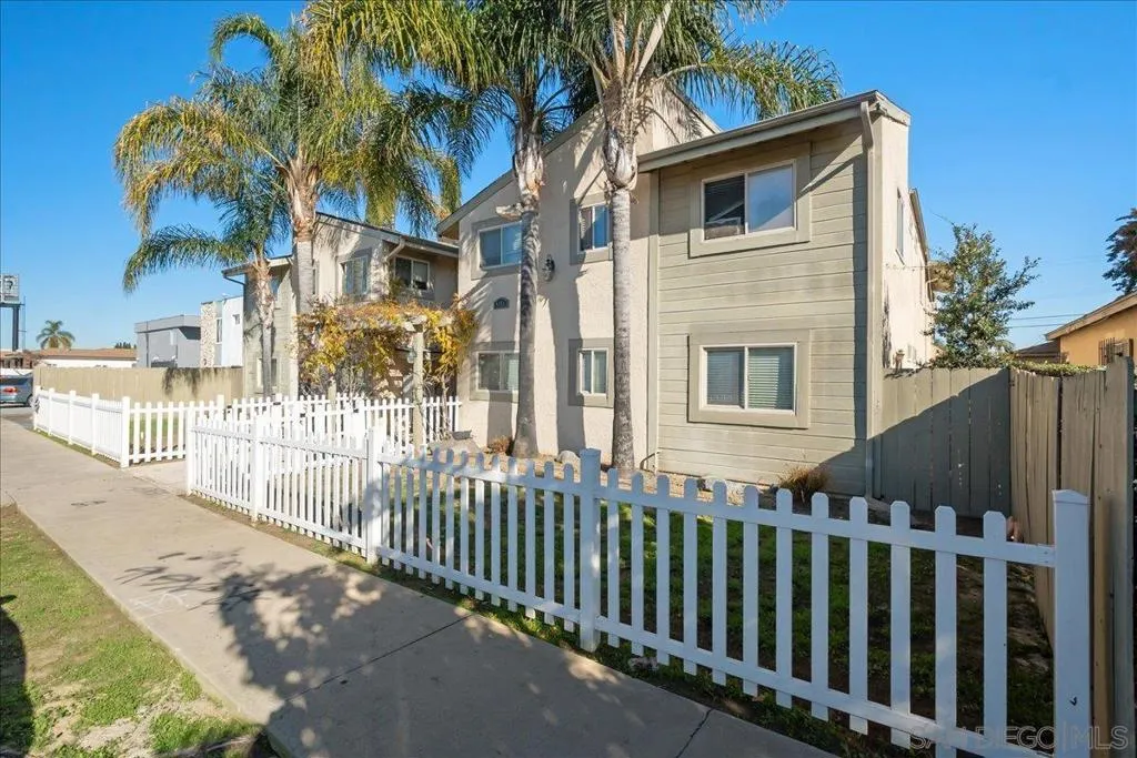4353 51 St 6, San Diego, California 92115 home-pic-9