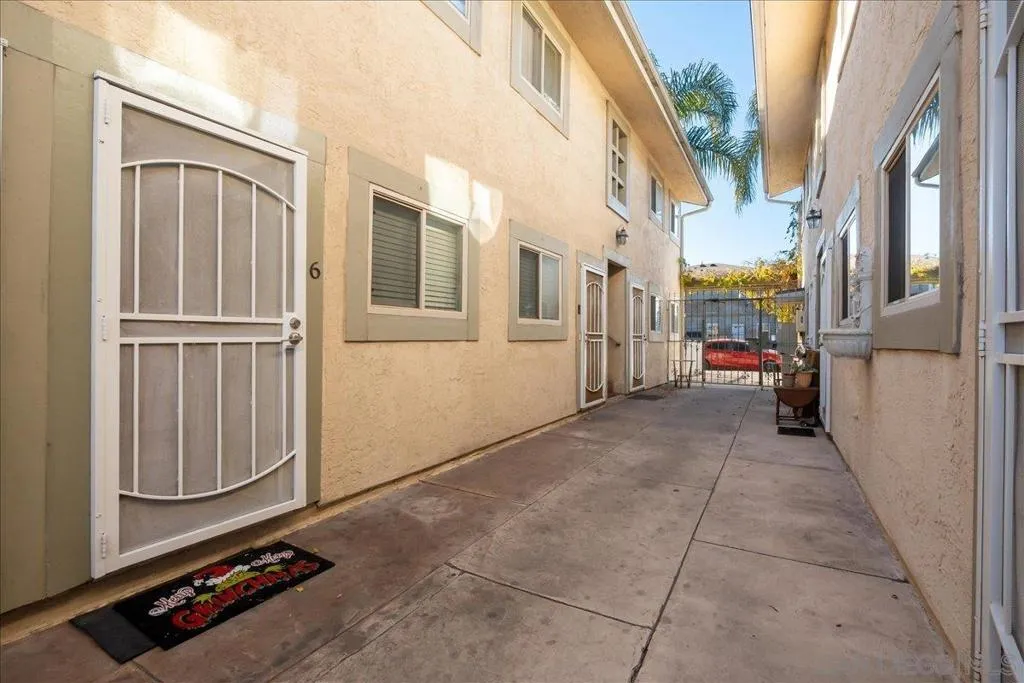 4353 51 St 6, San Diego, California 92115 home-pic-10