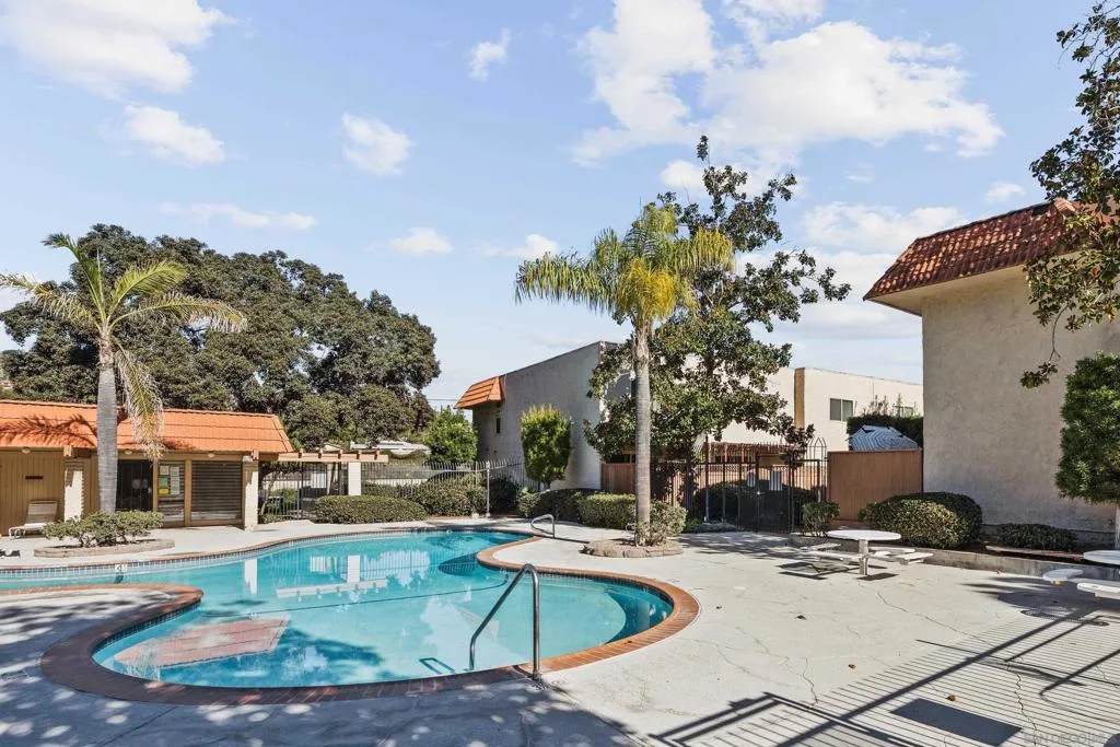 , San Diego, California 92120 home-pic-24