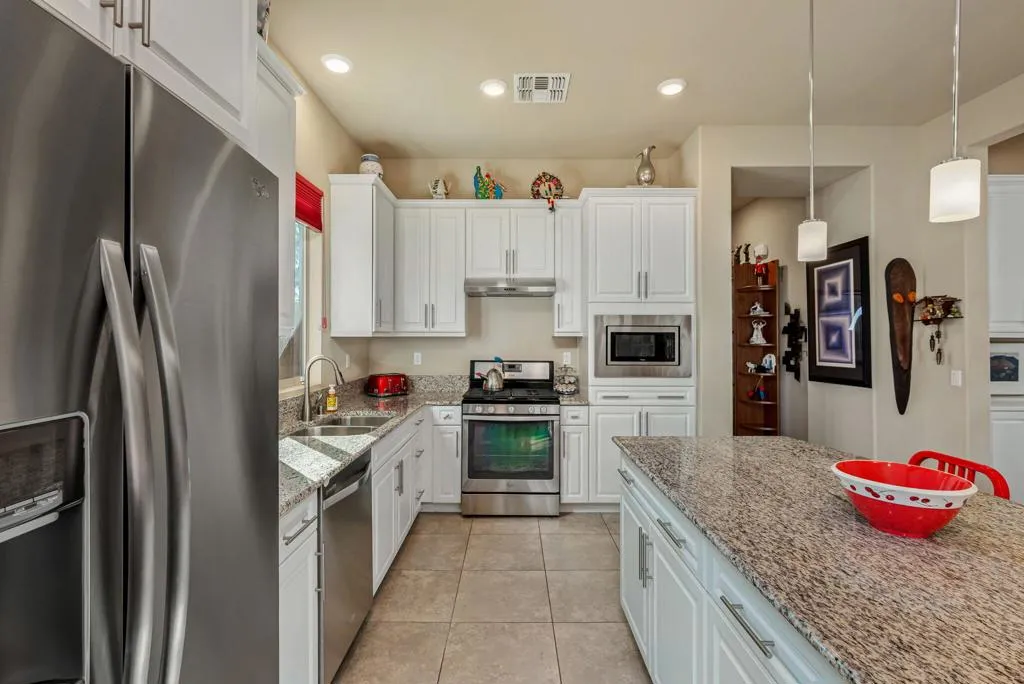 81242 Camino Lampazos, Indio, California 92203 home-pic-20