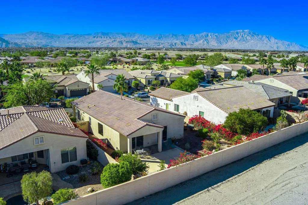 81242 Camino Lampazos, Indio, California 92203 home-pic-45