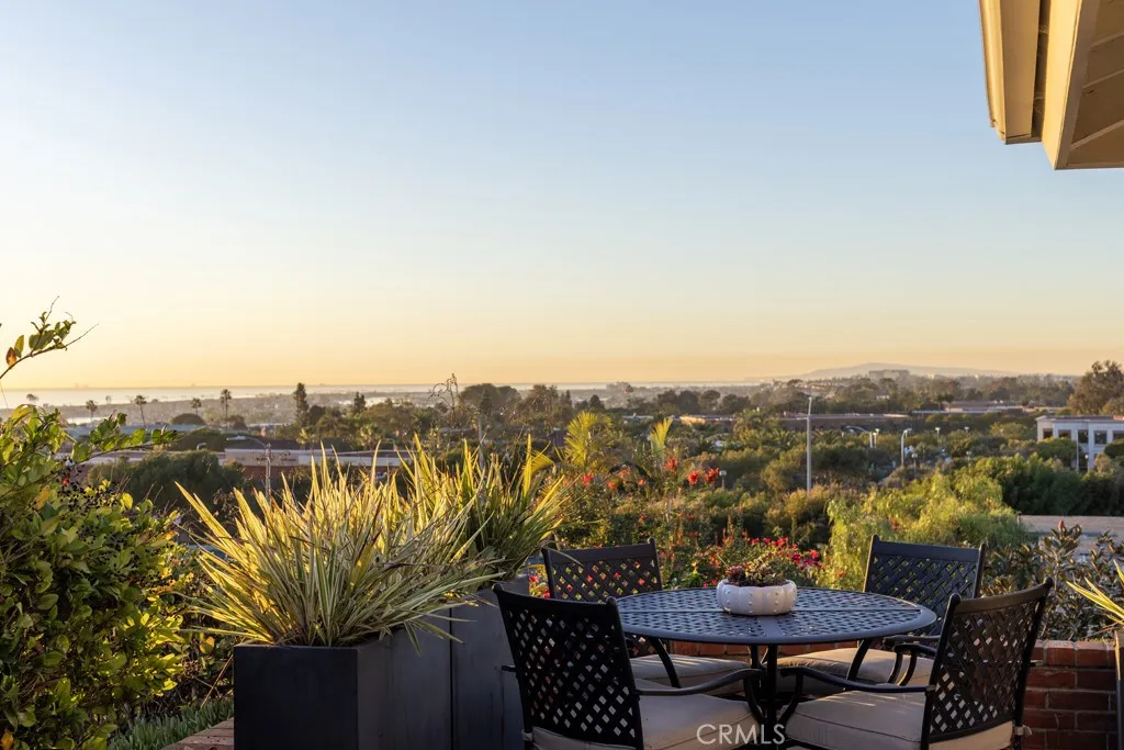1007 White Sails, Corona Del Mar, California 92625 home-pic-1
