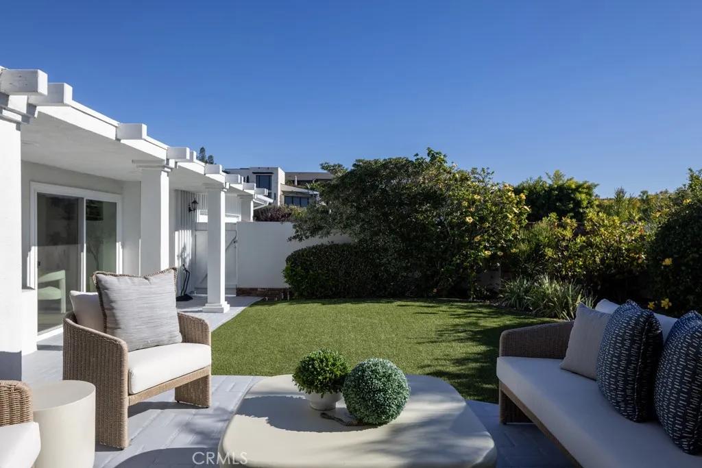 1007 White Sails, Corona Del Mar, California 92625 home-pic-3