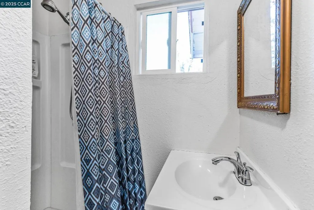 1455 Grove Way, Concord, California 94518 home-pic-32